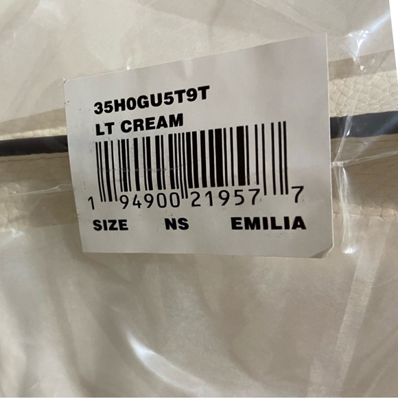 NWT Michael Kors Light Cream Emilia Tote & Jet Set Travel Phone Case - Picture 7 of 12